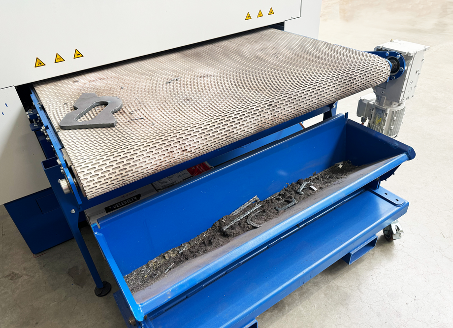Slag box for slag residues